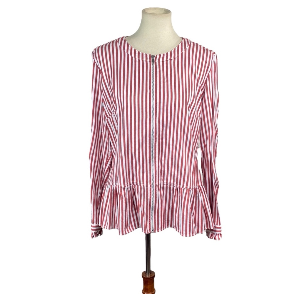 Woman’s D&Co (denim and company) zip up stripe long sleeve top/jacket size M